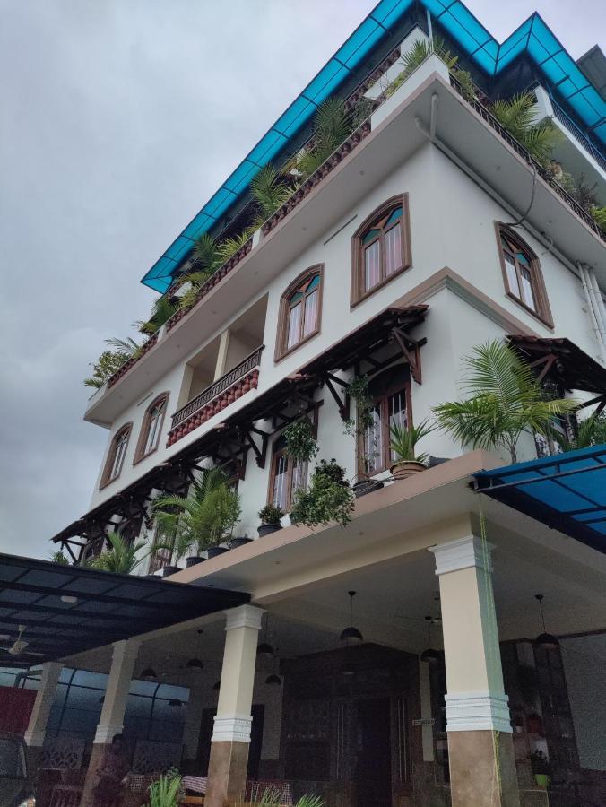 Meghdoot River Resort Kochi Exterior photo